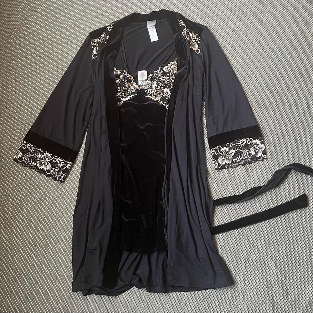 Black velvet/nude lace lingerie